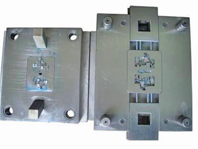 蔚精密塑料模-01